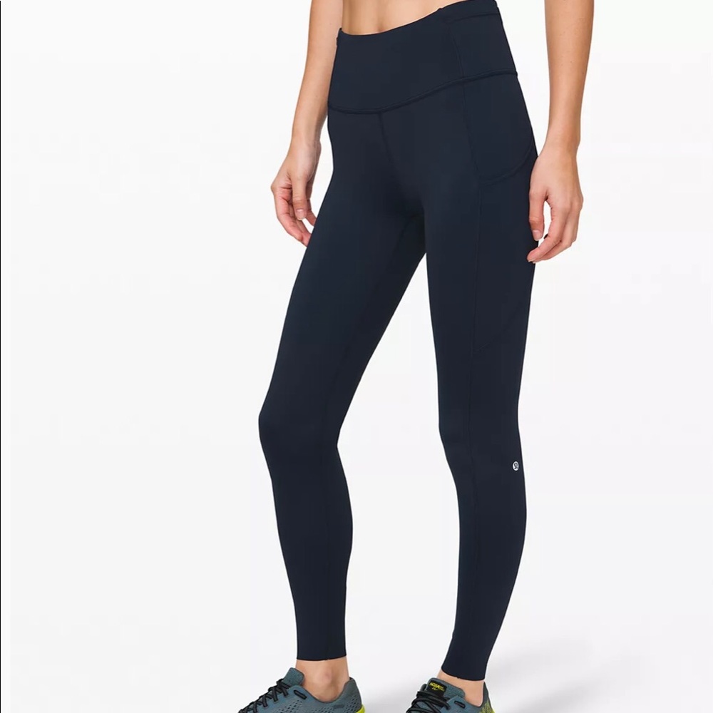 Lululemon True Navy 28 inch Fast & Free Legging Like New